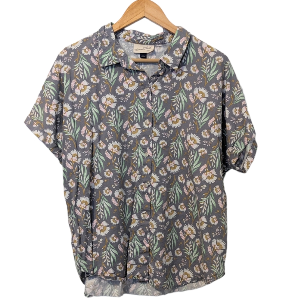 Universal Thread Dolman Button Up Short Sleeve Top Floral Gray Large